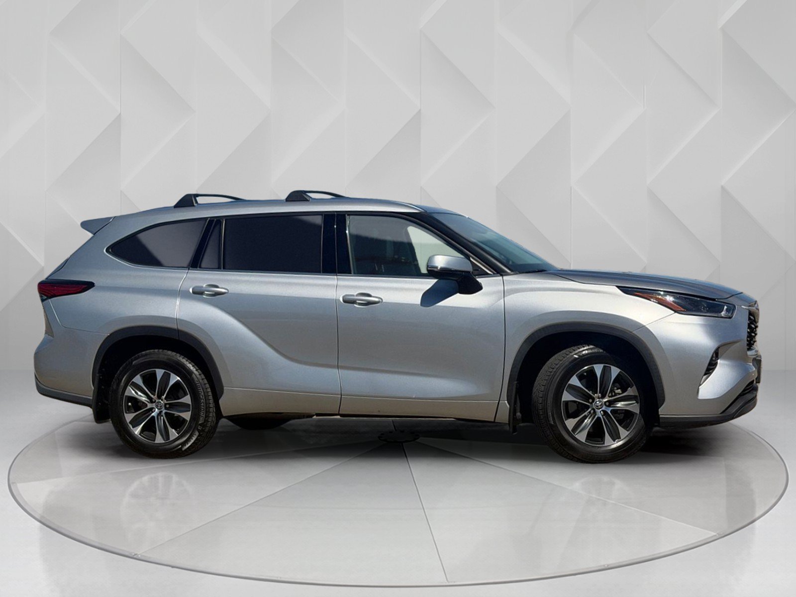 Certified Used 2021 Celestial Silver Metallic Toyota XLE image 7