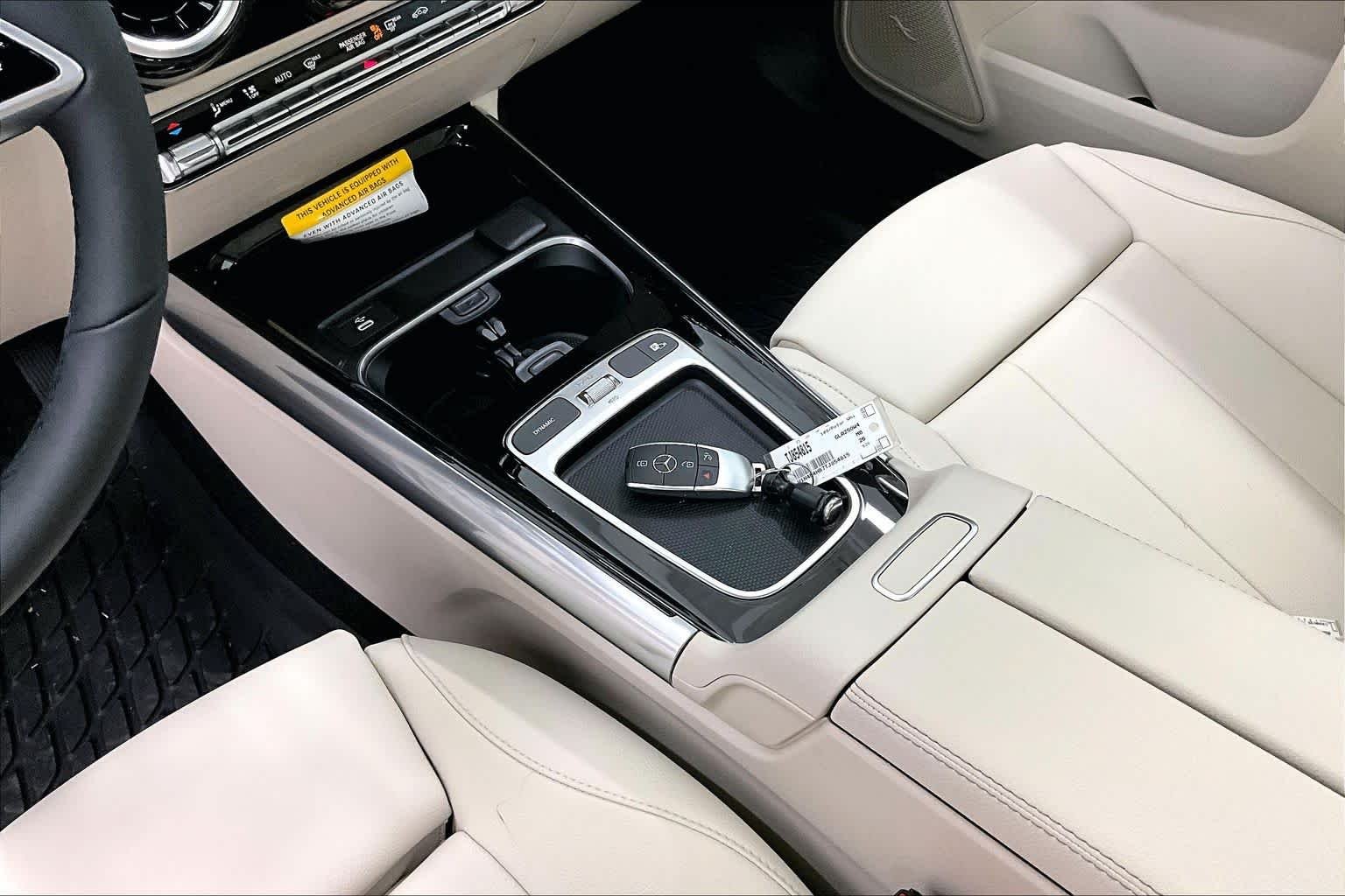 New 2026 Polar White Mercedes-Benz GLA 250 image 7