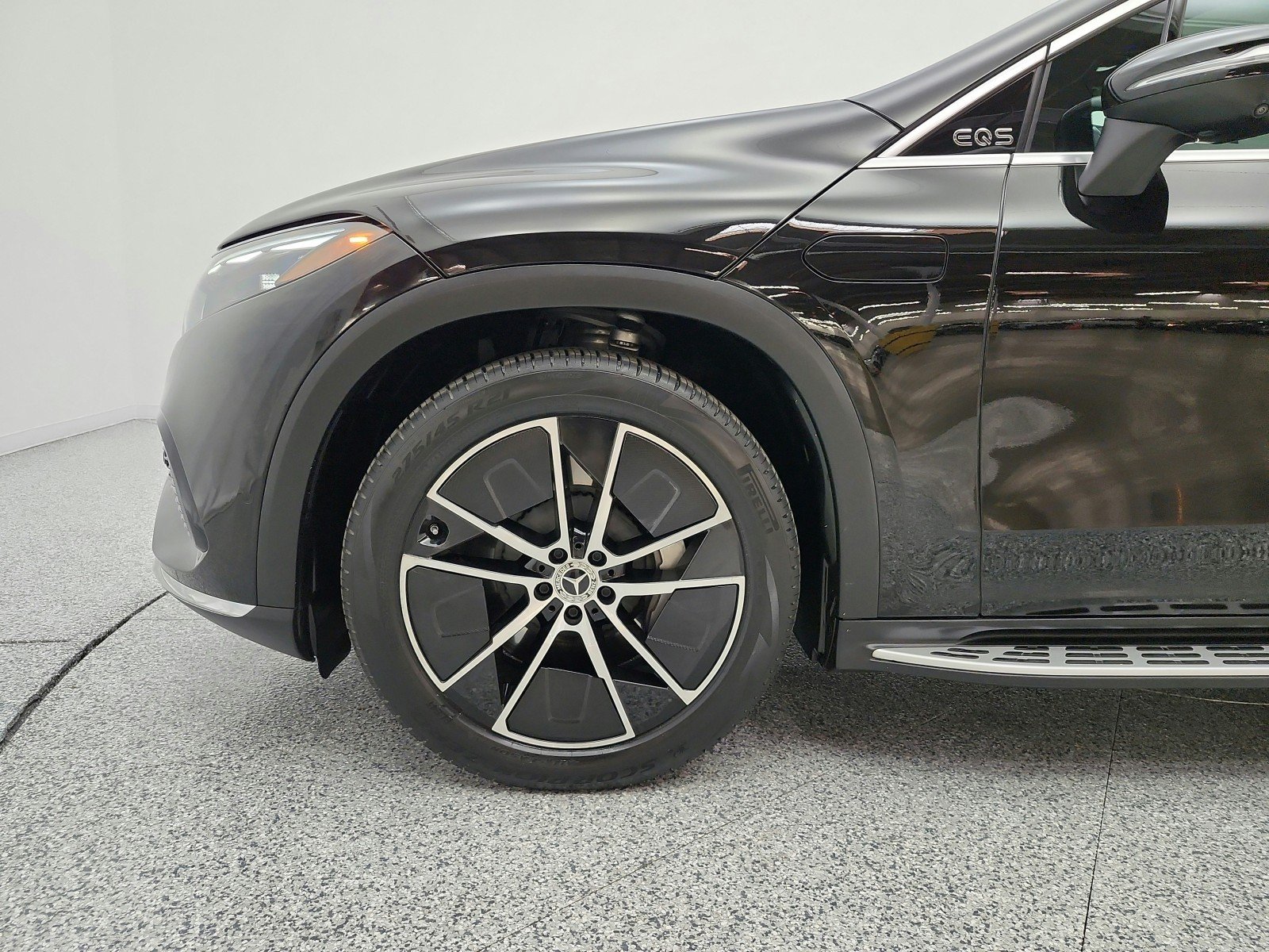 Certified Used 2023 Obsidian Black Metallic Mercedes-Benz EQS 450+ SUV image 22