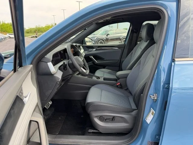 New 2026 Monterey Blue Pearl Volkswagen 2.0T SE R-Line Black image 6