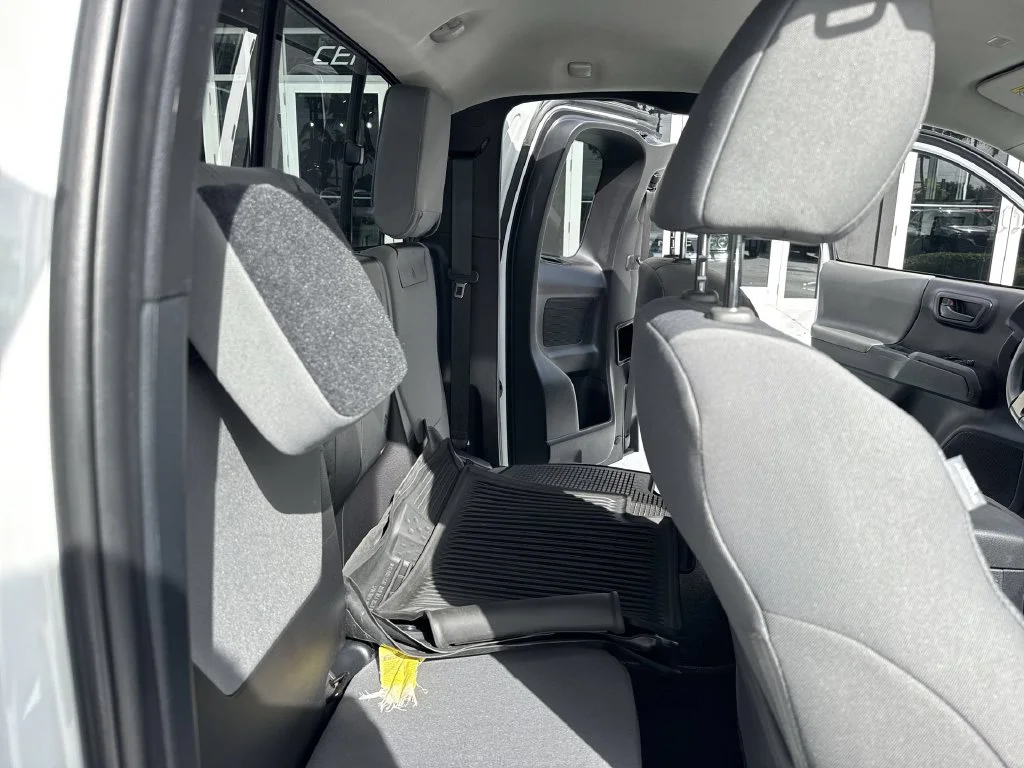 Used 2020 Super White Toyota SR image 33