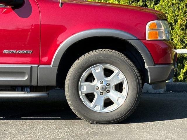 Used 2004 Red Fire Clearcoat Metallic Ford XLT image 7