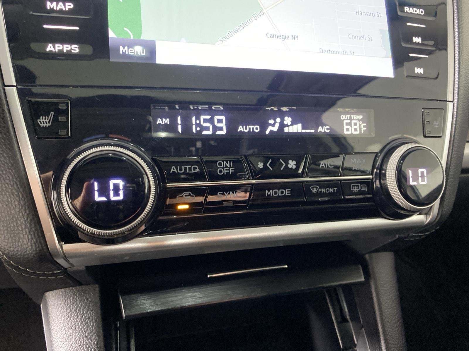 Used 2018 Ice Silver Metallic Subaru Limited image 23