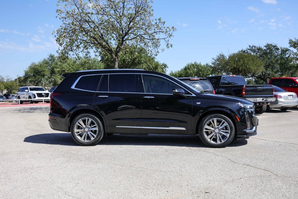 Certified Used 2022 STELLAR BLACK METALLIC Cadillac Premium Luxury image 5