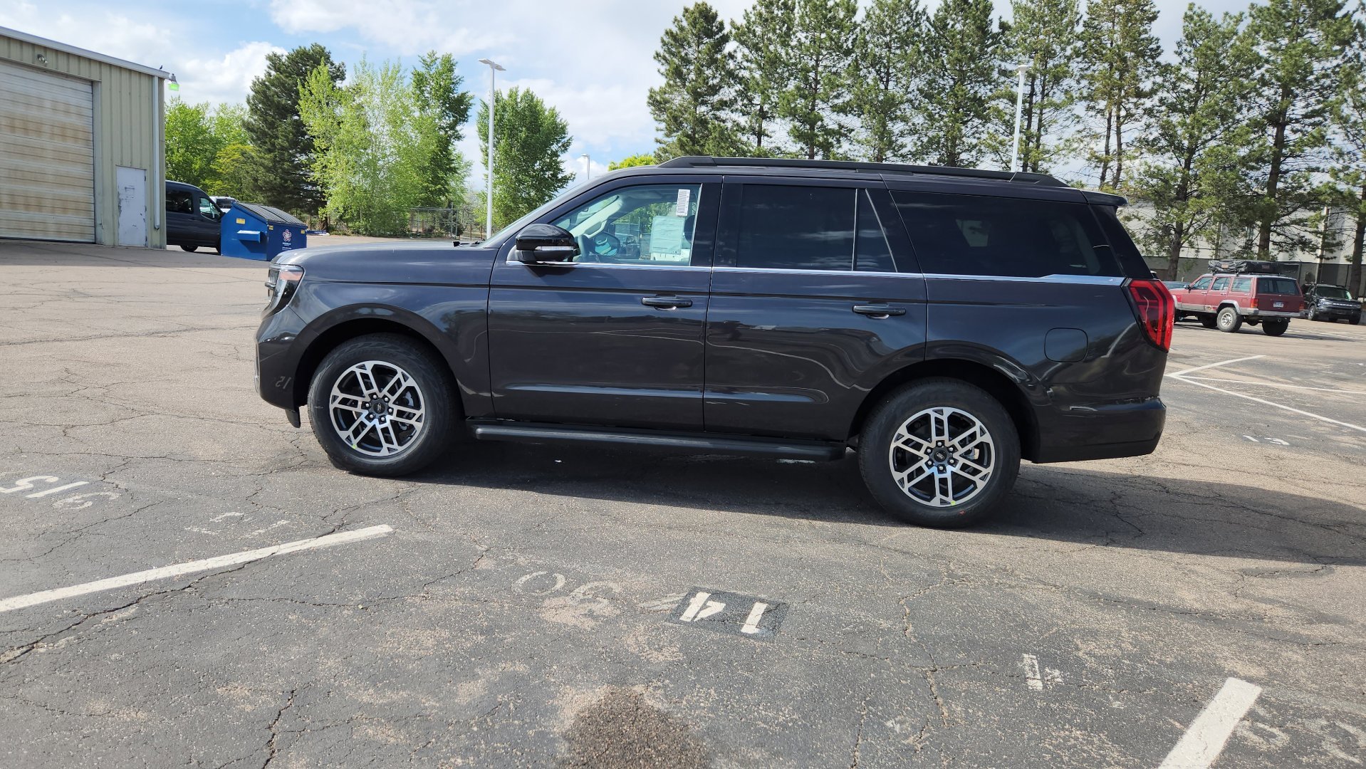 New 2026 Dark Matter Gray Metallic Ford Active image 6
