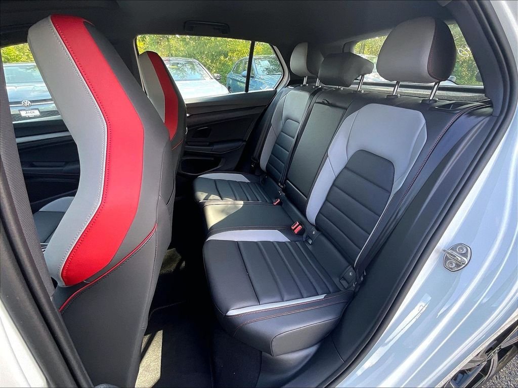 New 2026 White/off-white Volkswagen 2.0T SE image 15