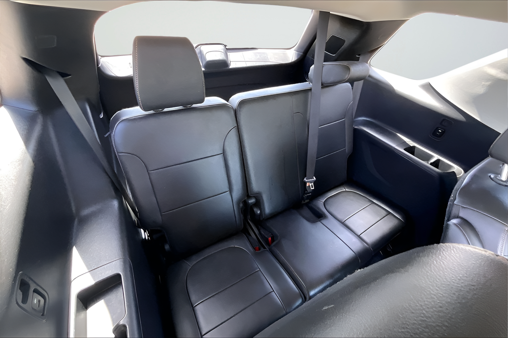 Used 2021 Beige Chevrolet Premier image 29