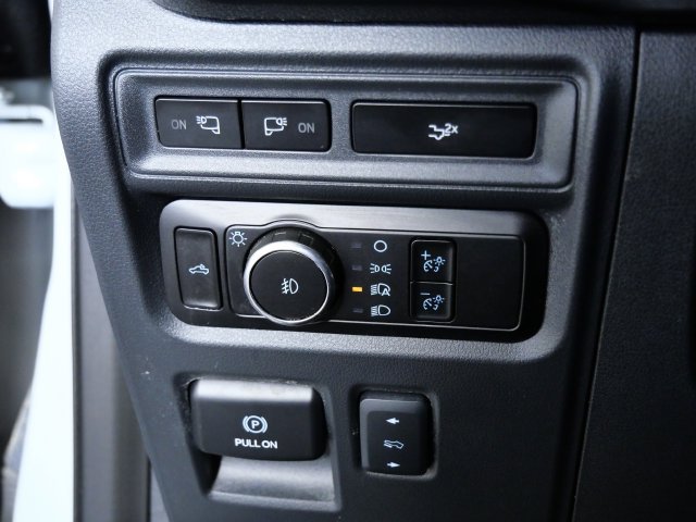 Used 2023 White Ford XLT image 28