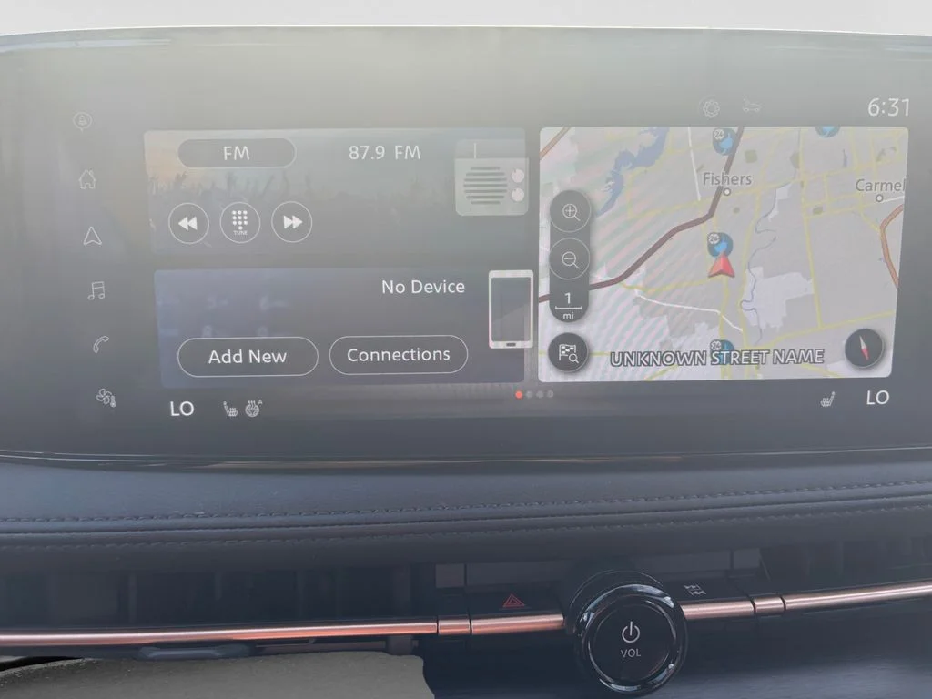 Used 2023 Gray Nissan ENGAGE image 37