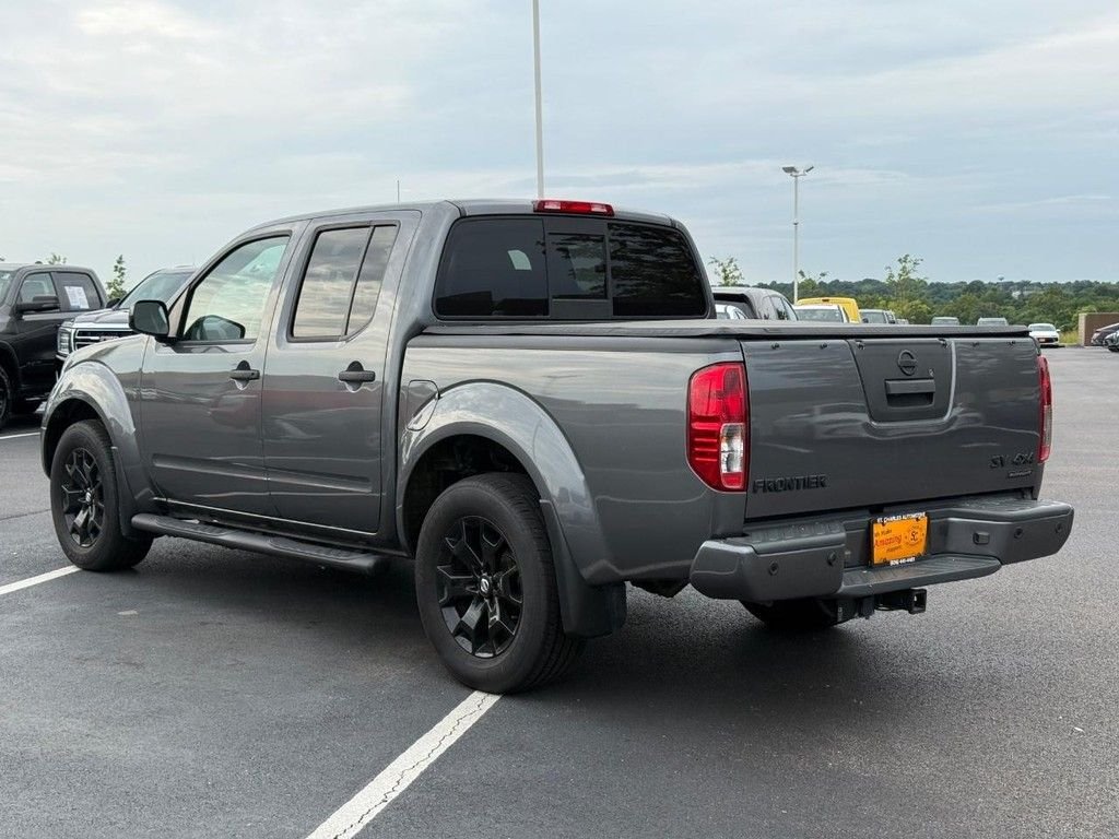 Used 2021 Gray Nissan SV image 5