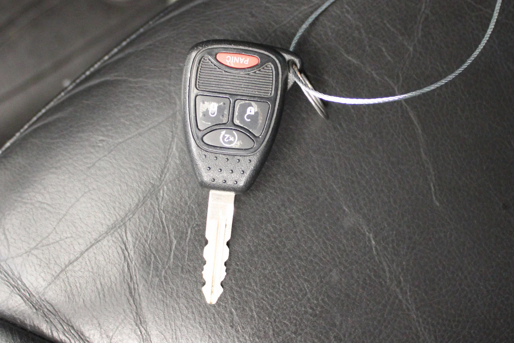 Used 2015 Bright White Clearcoat Jeep 4WD 4dr Altitude image 34
