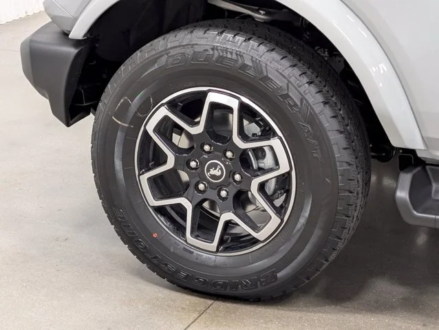 New 2026 Avalanche Gray Ford Outer Banks® image 32