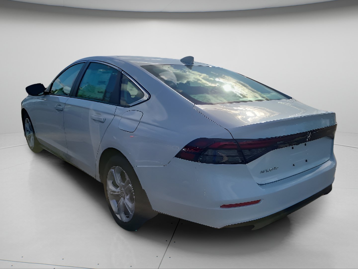 New 2026 Platinum White Pearl Honda LX image 4