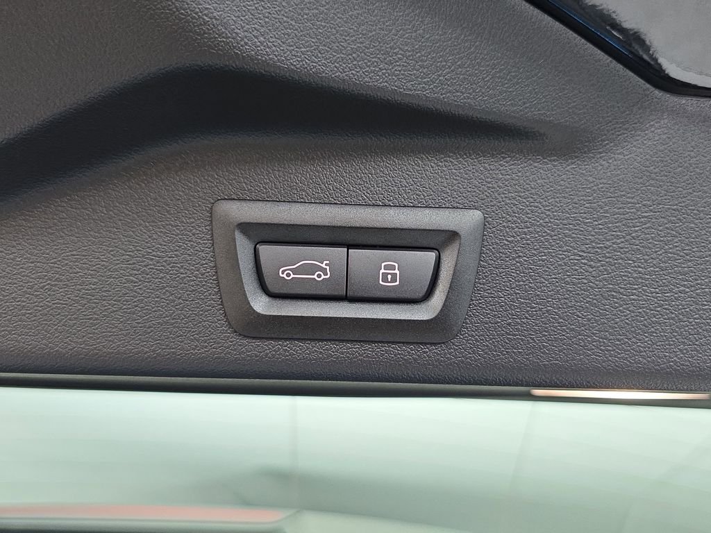 2026 BMW X5 50e - Photo 13