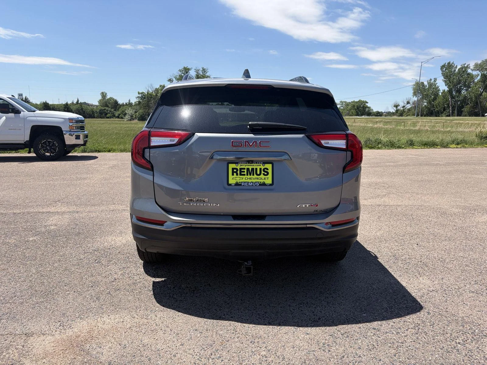 Used 2023 Sterling Metallic GMC AT4 image 6