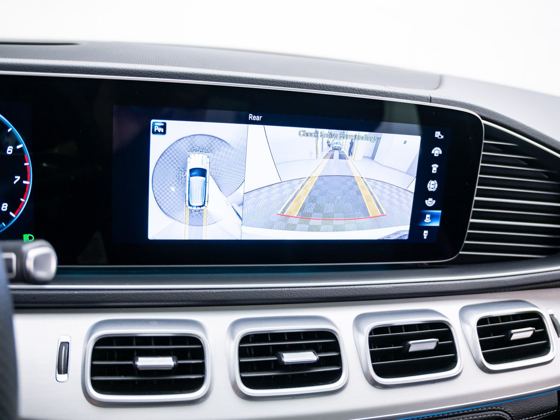 Used 2023 White Mercedes-Benz GLE 580 image 33