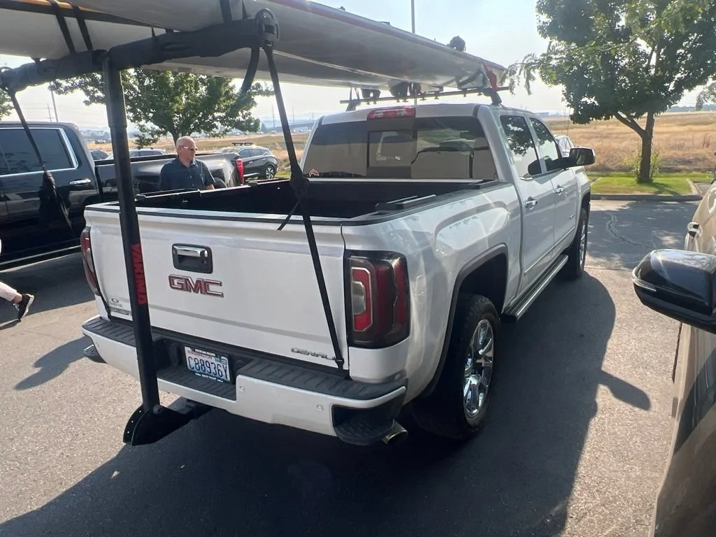 Used 2018 WHITE FROST TRICOAT GMC Denali image 4