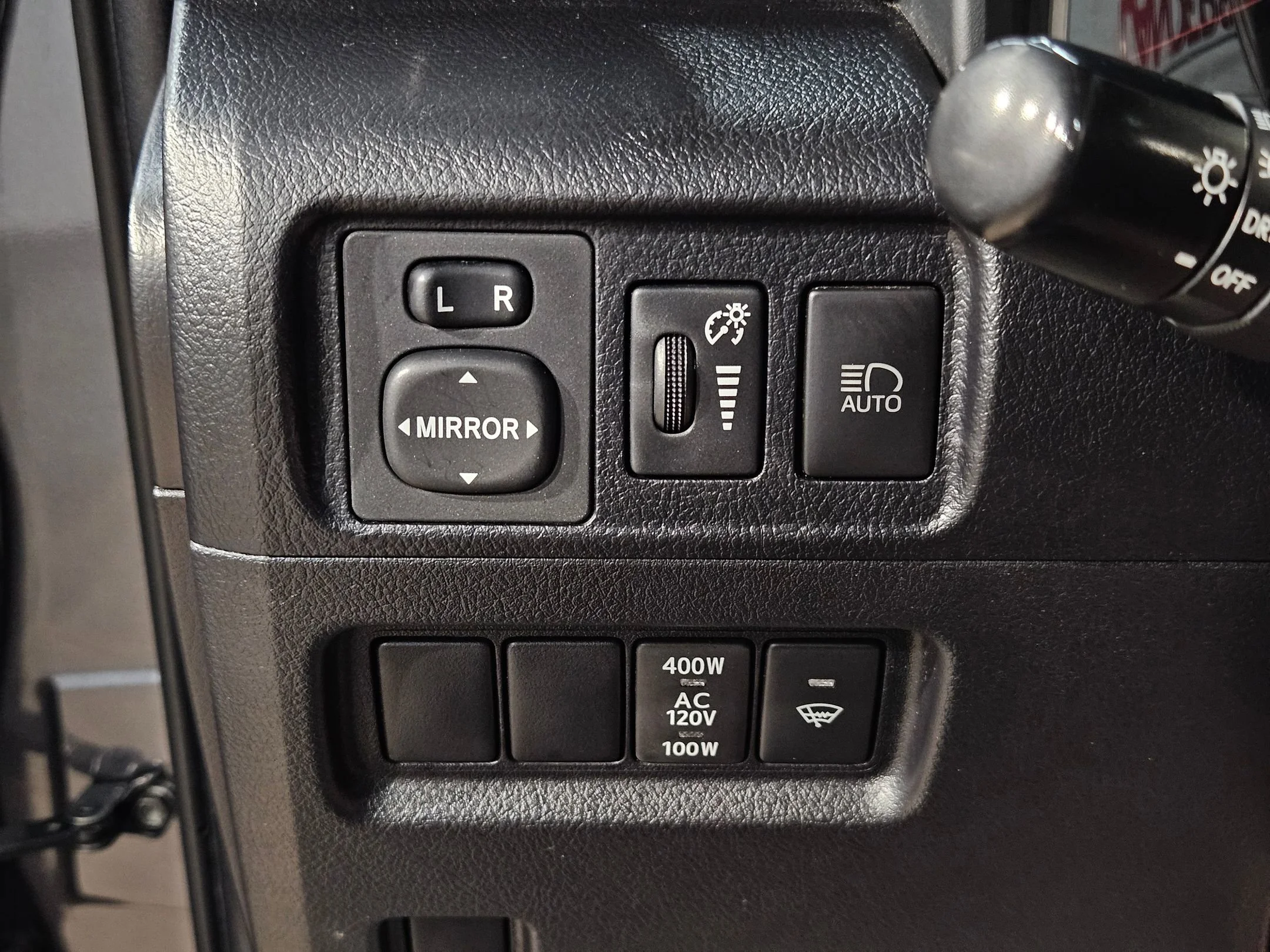 Used 2023 Magnetic Gray Metallic Toyota SR5 Premium image 26