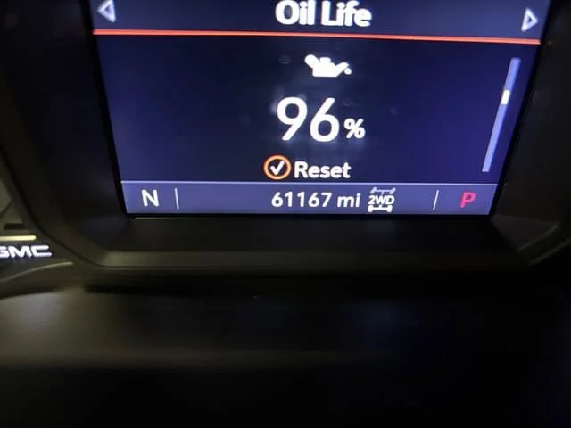 Used 2019 Onyx Black GMC Elevation image 18