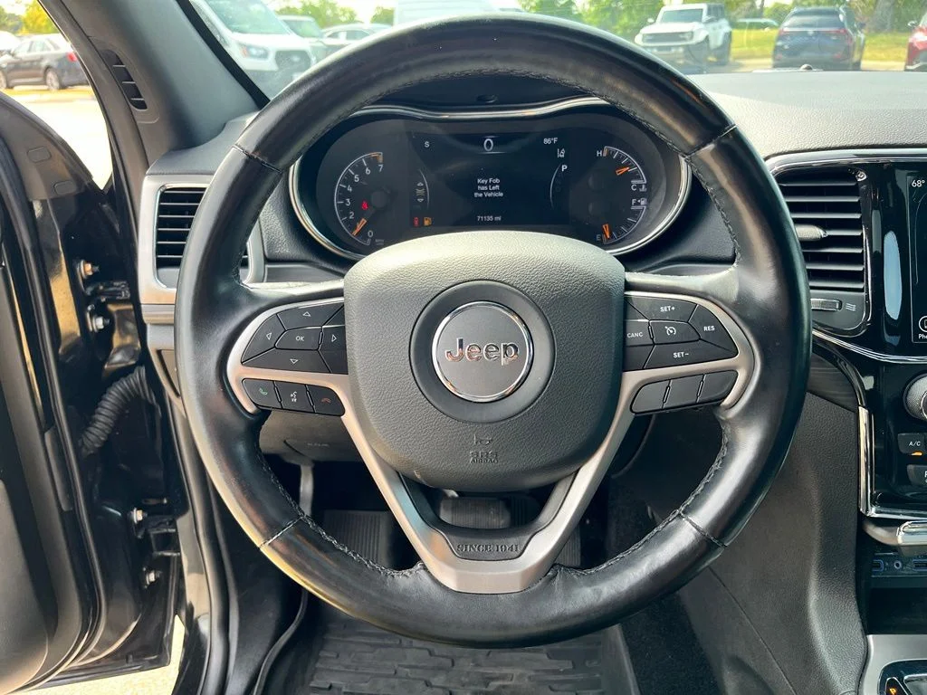 Used 2022 Black Jeep Laredo X image 16