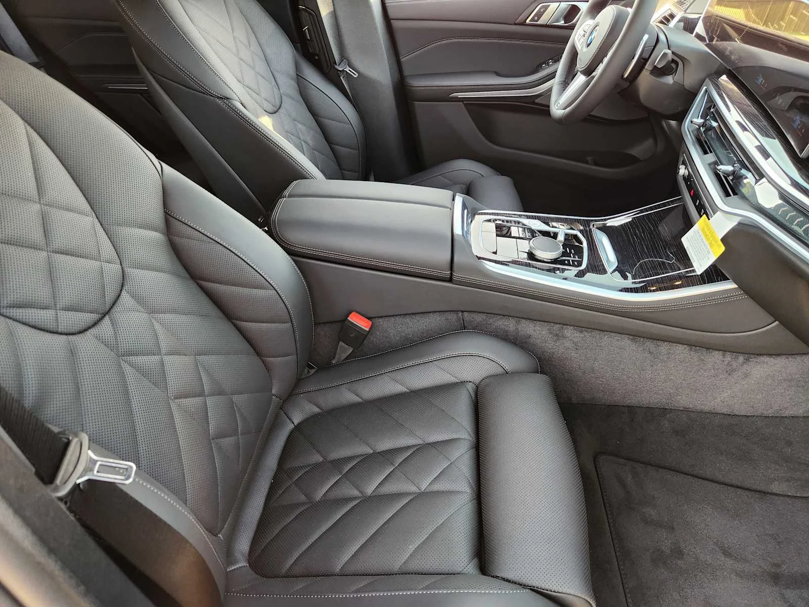 New 2026 Black Sapphire Metallic BMW xDrive40i image 5