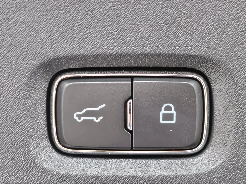 New 2026 Dark Matter Gray Metallic Ford MAX Active image 32