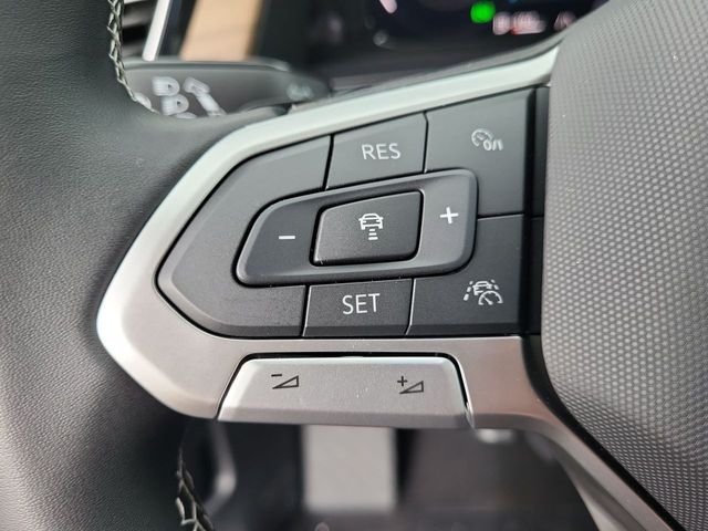 New 2026 White/off-white Volkswagen 2.0T SE w/Technology image 22