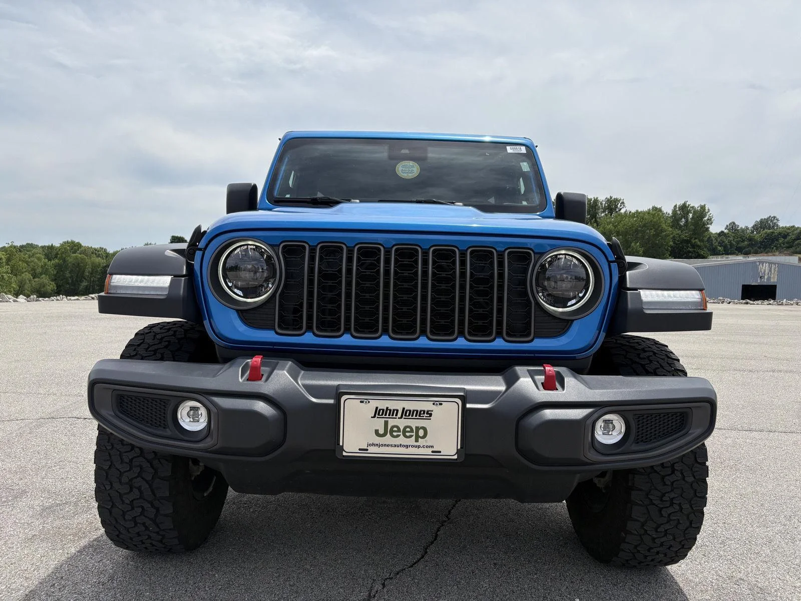 Used 2025 Hydro Blue Pearlcoat Jeep Rubicon image 18
