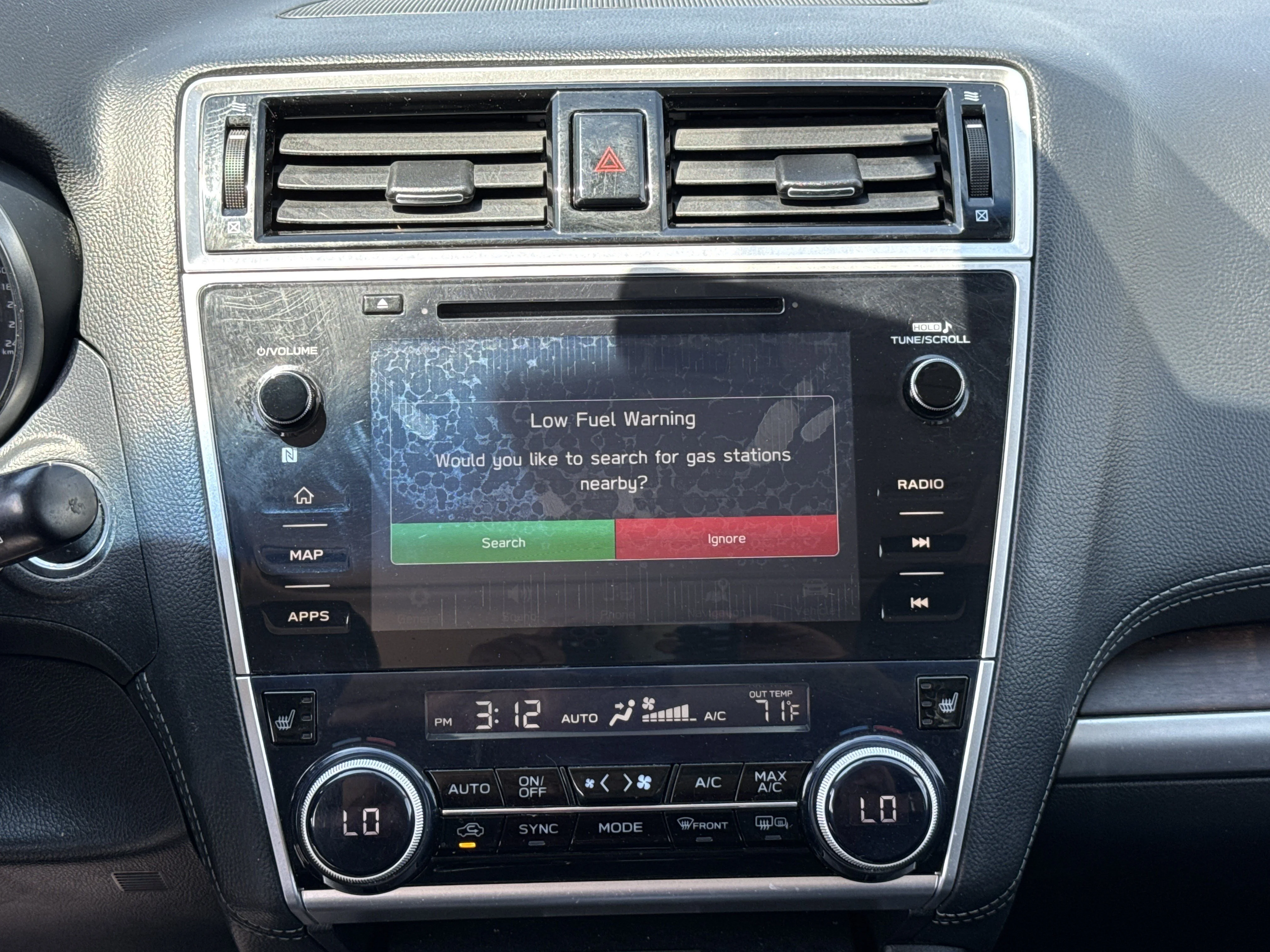 Used 2019 Crystal White Pearl Subaru Limited image 18