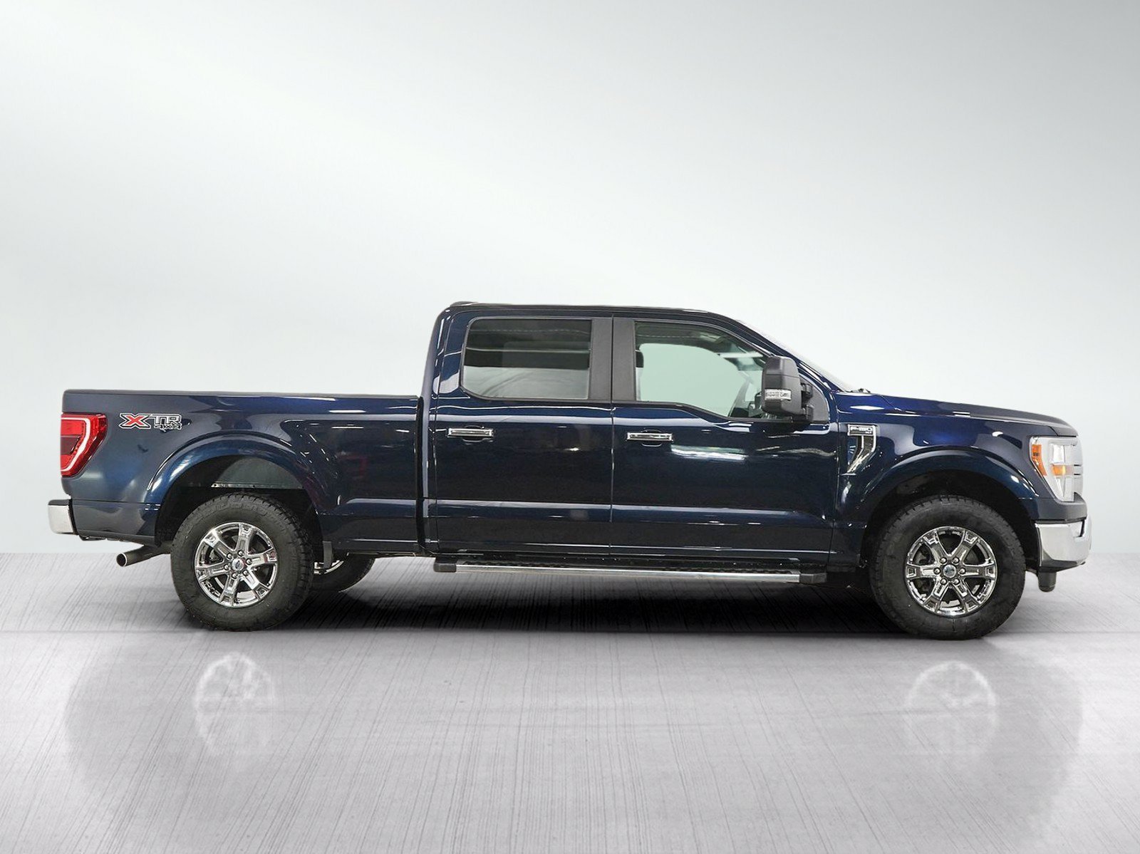 Used 2022 ANTIMATTER BLUE METALLIC Ford  image 6