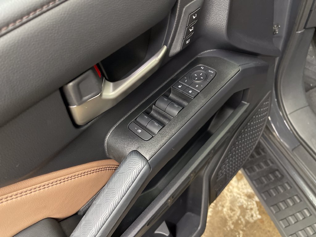 Certified Used 2025  Toyota Limited image 16