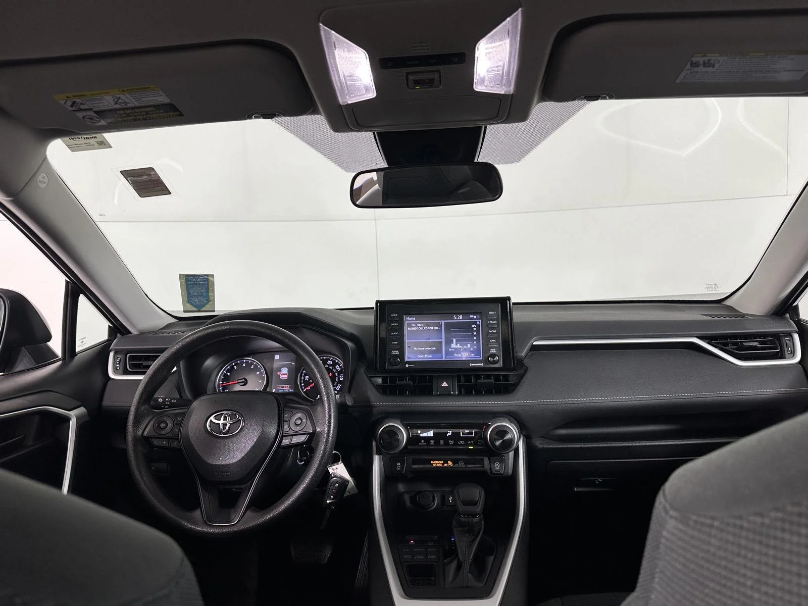 Used 2022 Magnetic Gray Metallic Toyota LE image 27