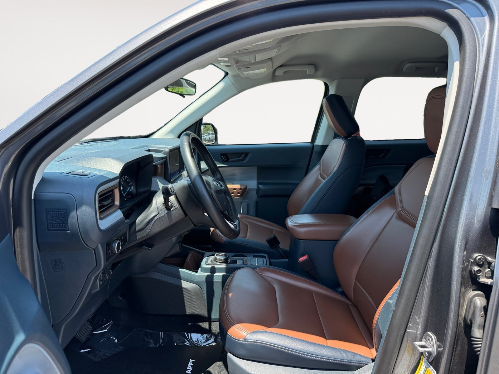 Used 2023 Carbonized Gray Metallic Ford Lariat image 10