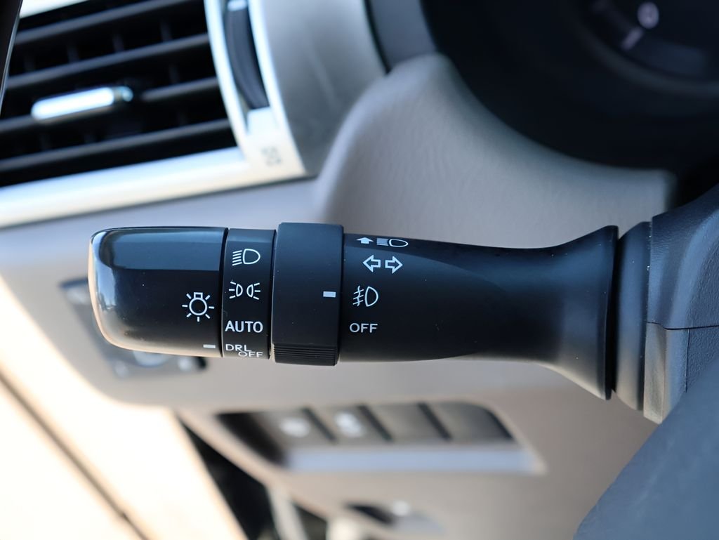 Used 2019 Nightfall Mica Lexus 460 image 33