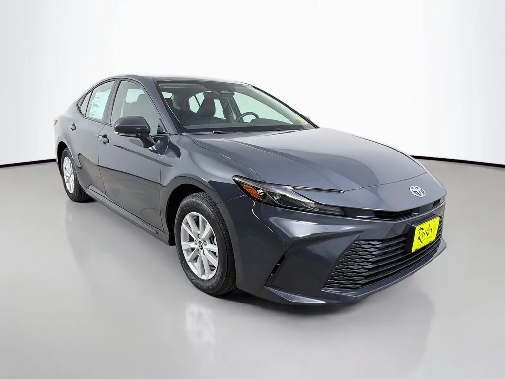 New 2026  Toyota LE image 3