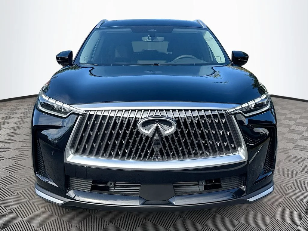 Certified Used 2026 Black INFINITI LUXE image 2