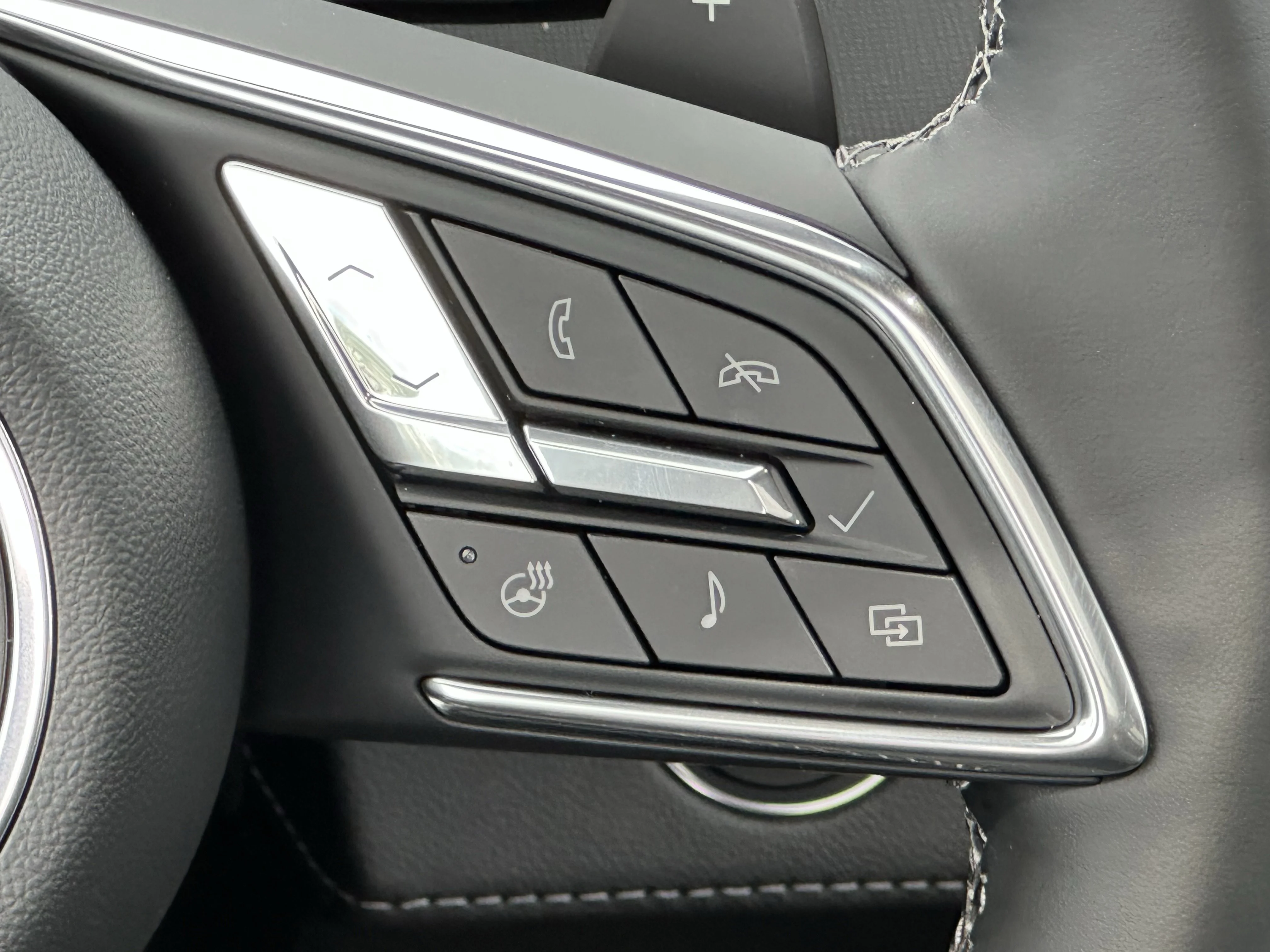 New 2026 Ebony Twilight Metallic Buick Sport Touring image 13