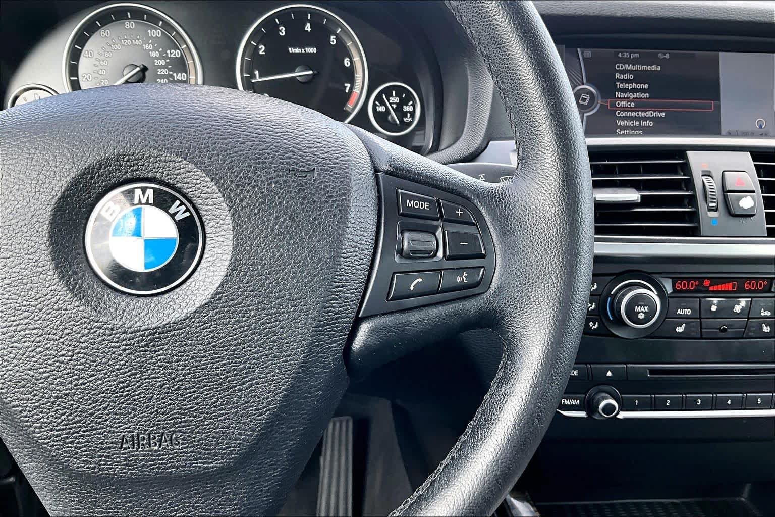 Used 2013 Alpine White BMW xDrive28i image 24