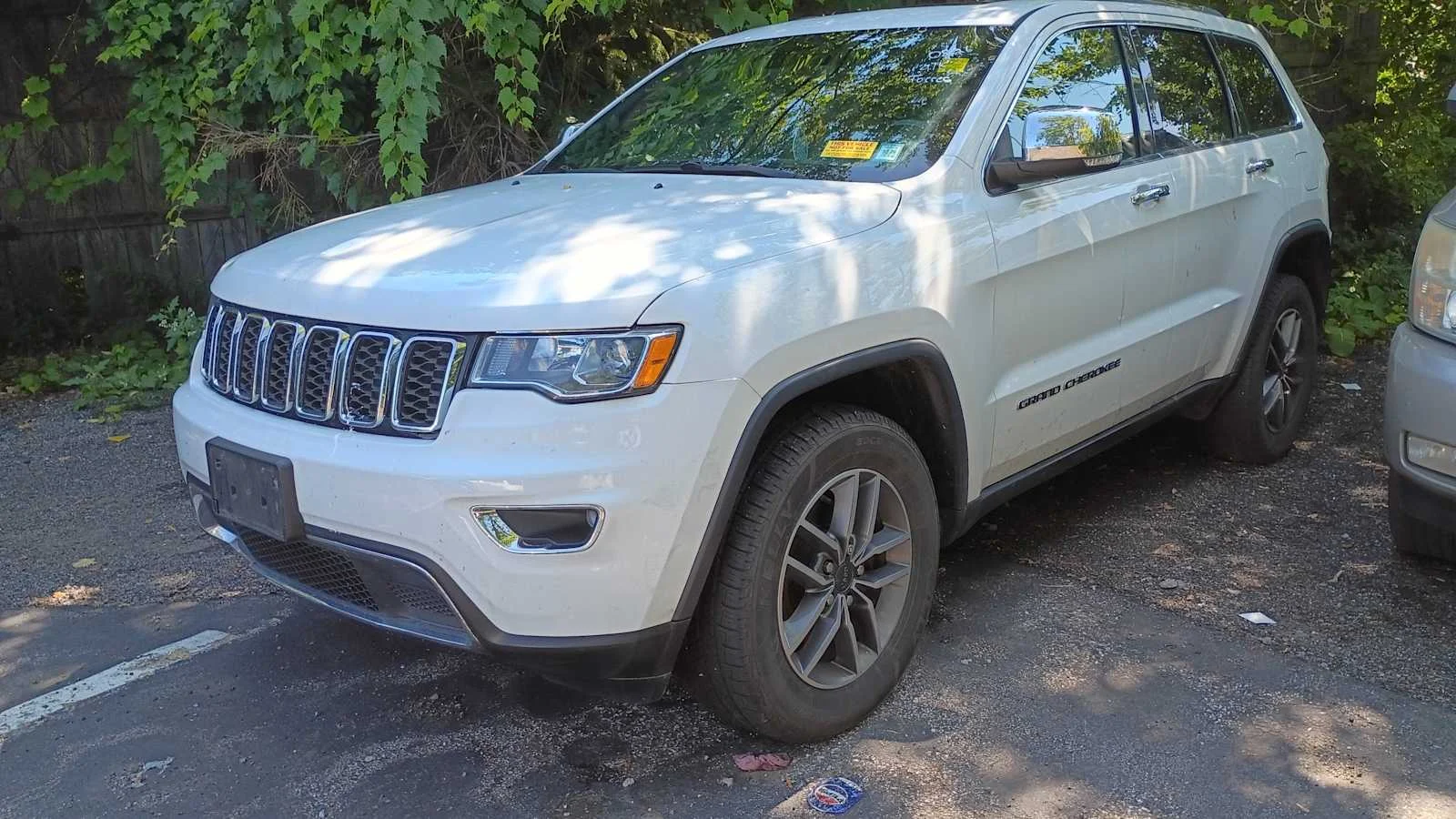 Used 2020 Bright White Clearcoat Jeep Limited image 4