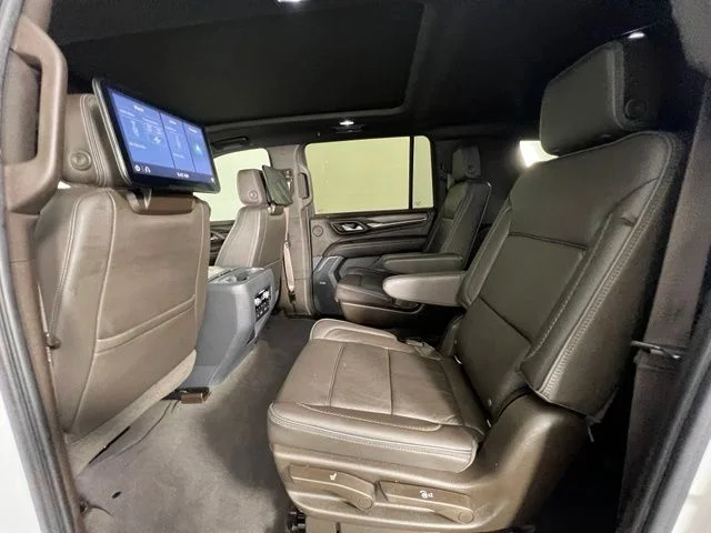 Used 2021 White GMC Denali image 13