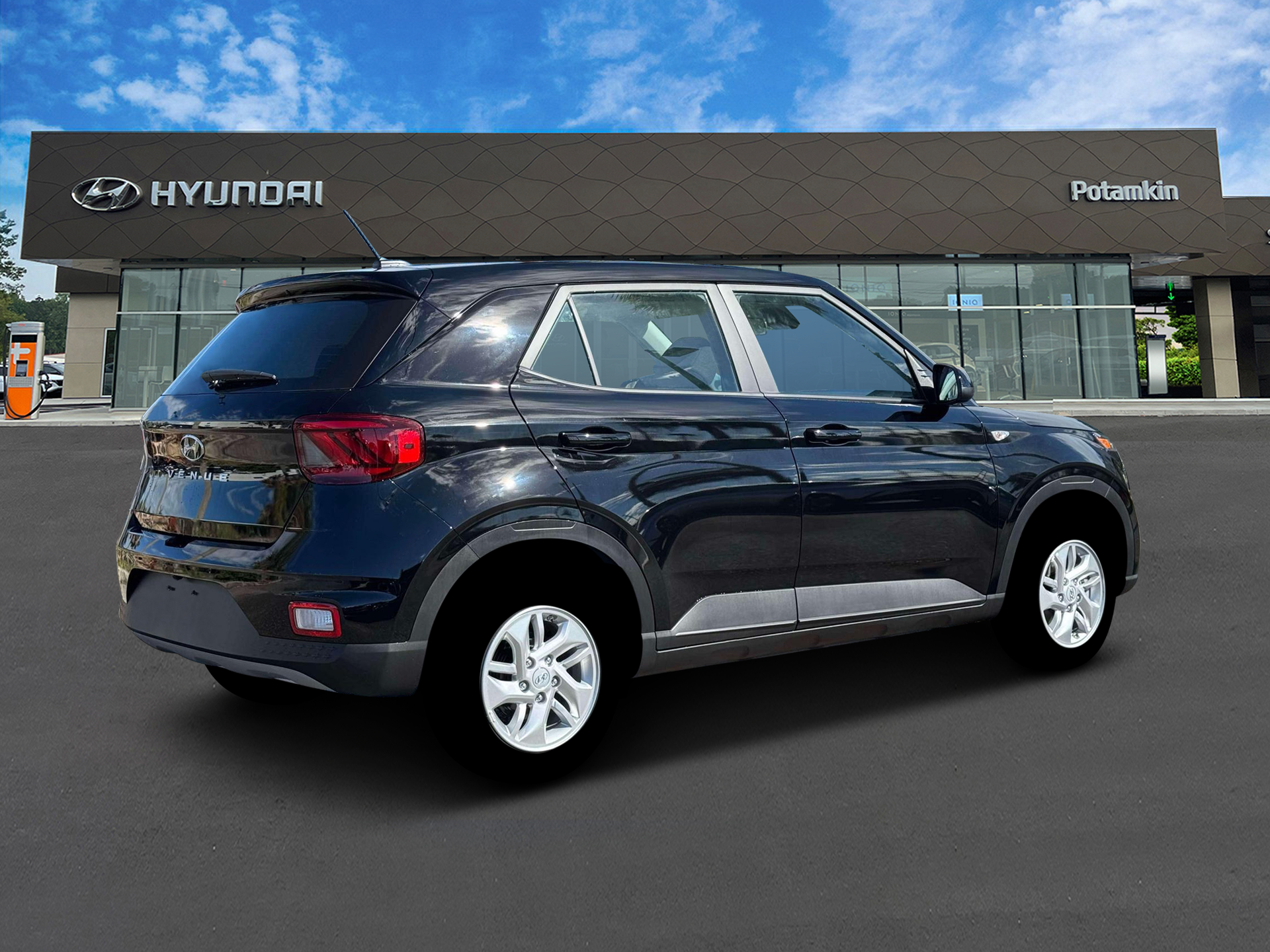 New 2026 Onyx Black Hyundai SE image 8