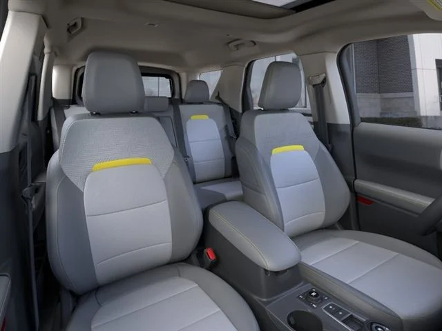 New 2026 Oxford White Ford Badlands image 10