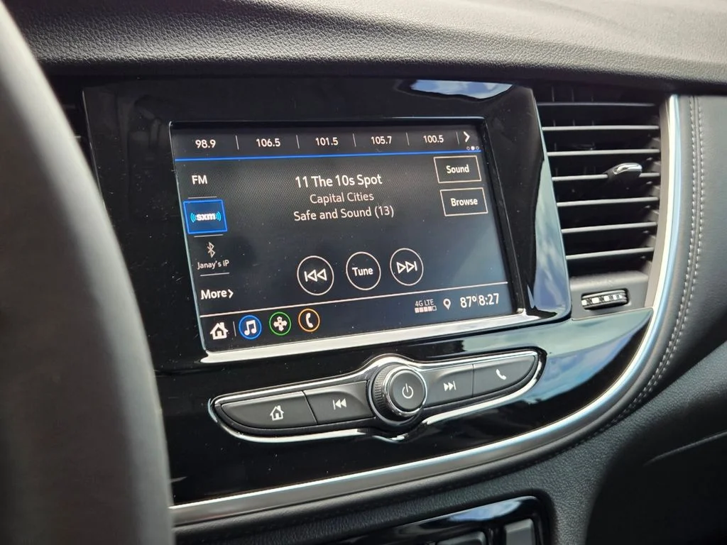 Used 2022 Blue Buick Preferred image 25