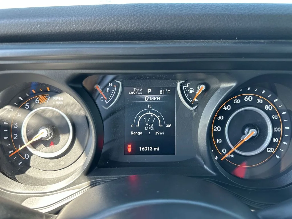 Used 2025 Blue Jeep Willys image 21