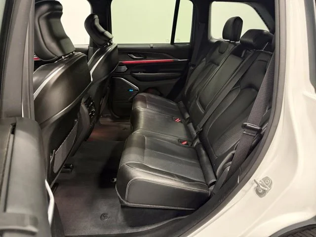 Used 2023 White Jeep Overland image 36