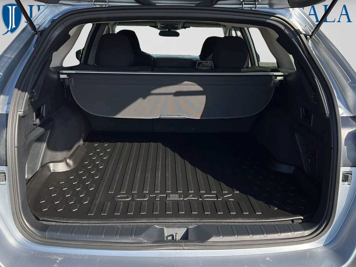 Used 2025 Ice Silver Metallic Subaru Premium image 9