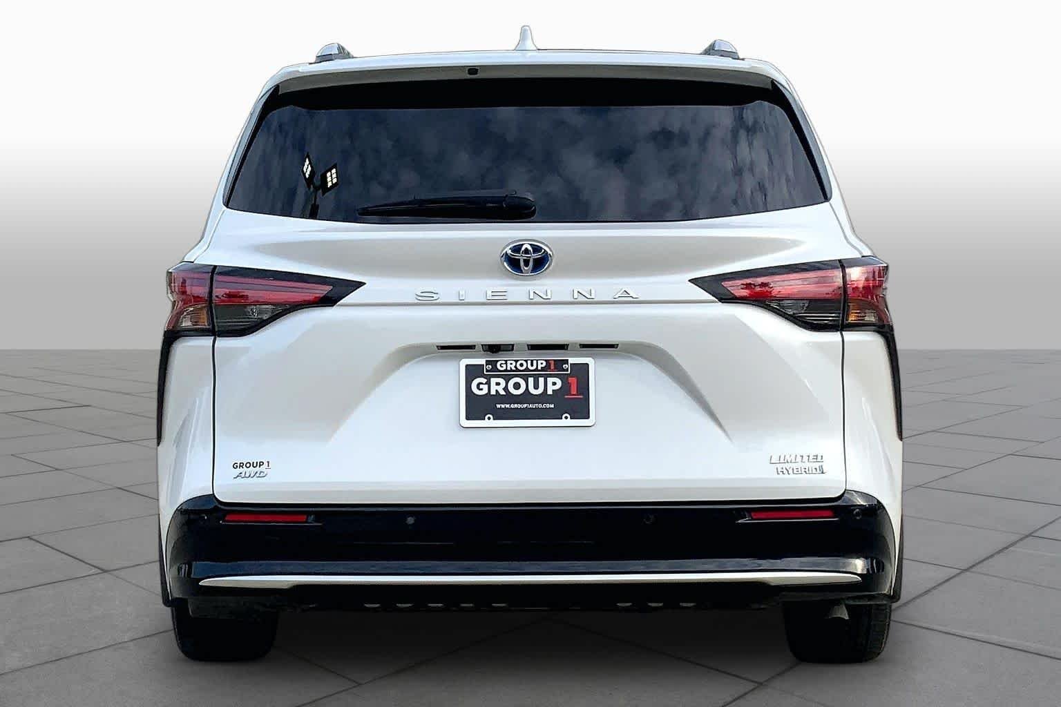 Pre-Owned 2024 Toyota Sienna Limited