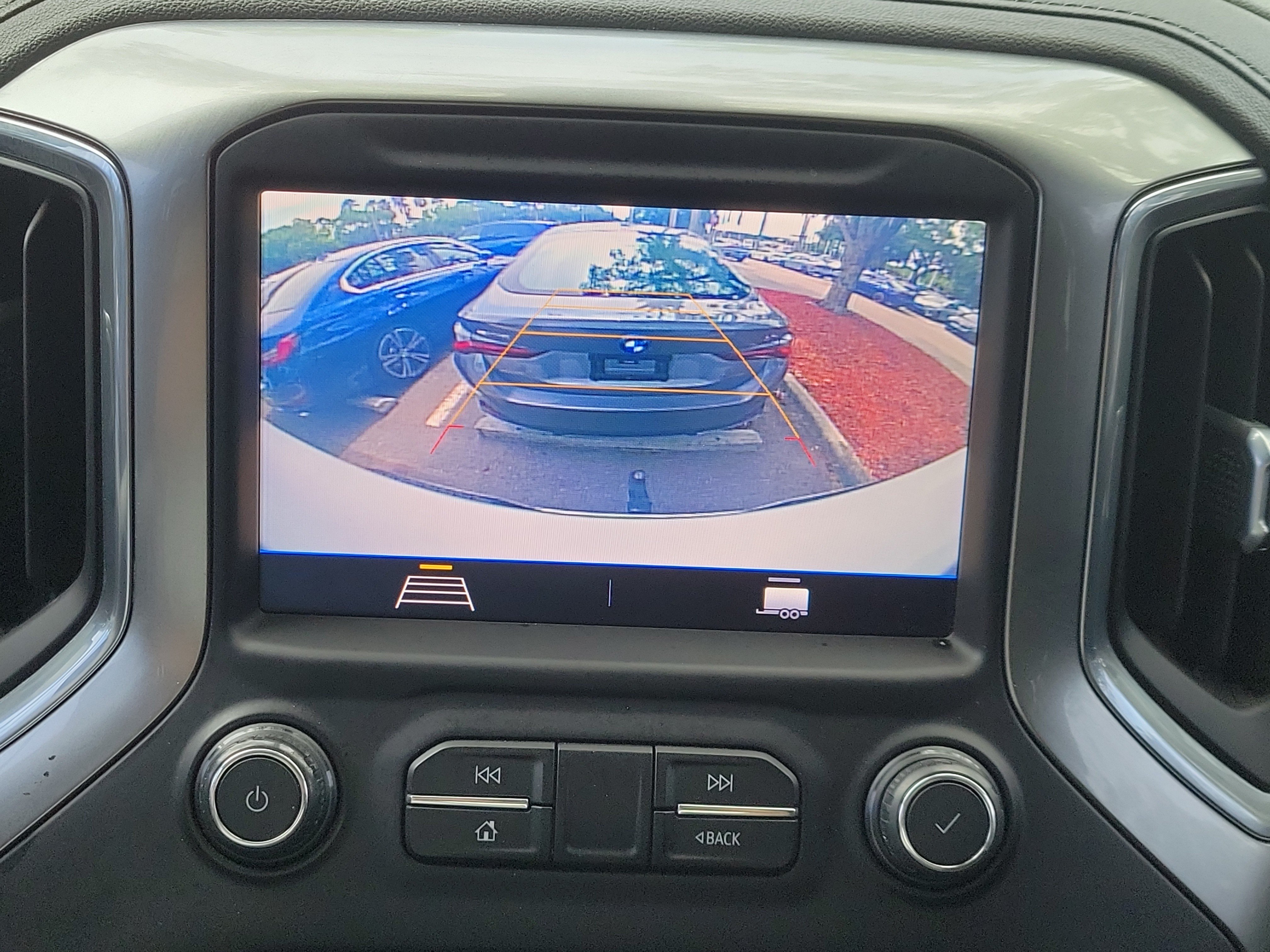 Used 2020 Summit White Chevrolet RST image 26