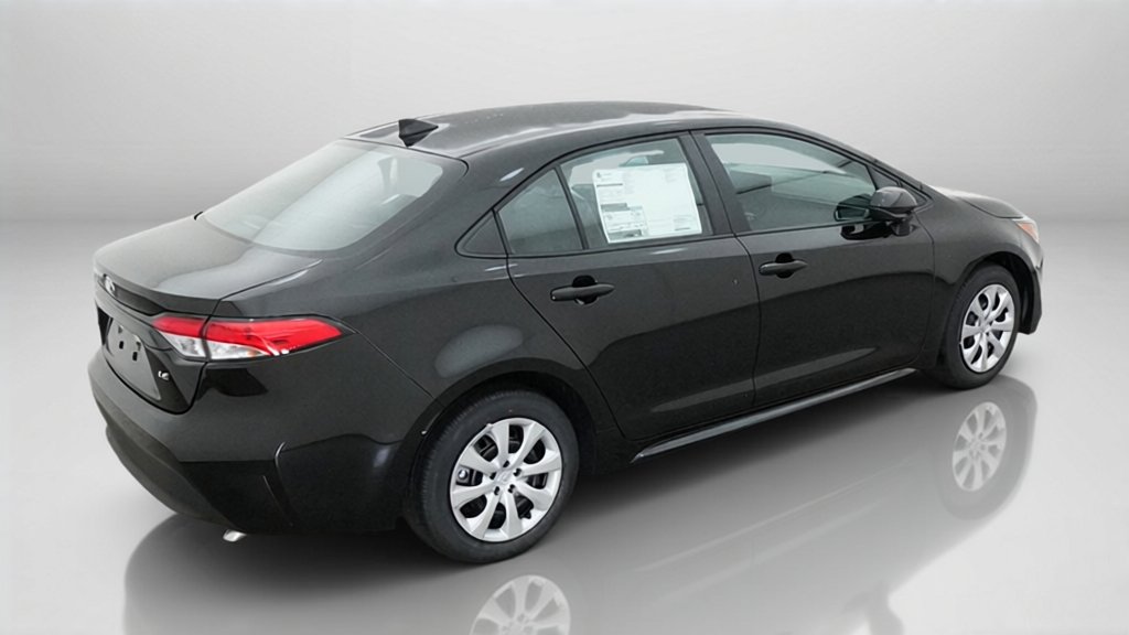 New 2027 Inked Toyota LE image 9