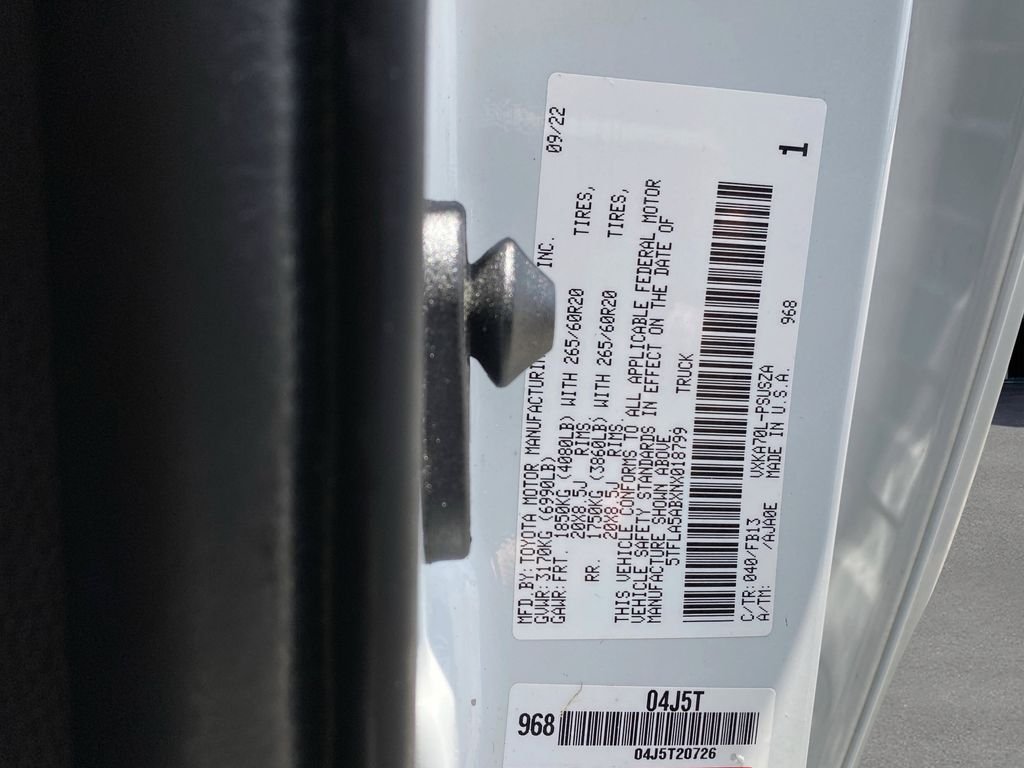 Used 2022 White Toyota SR5 image 31